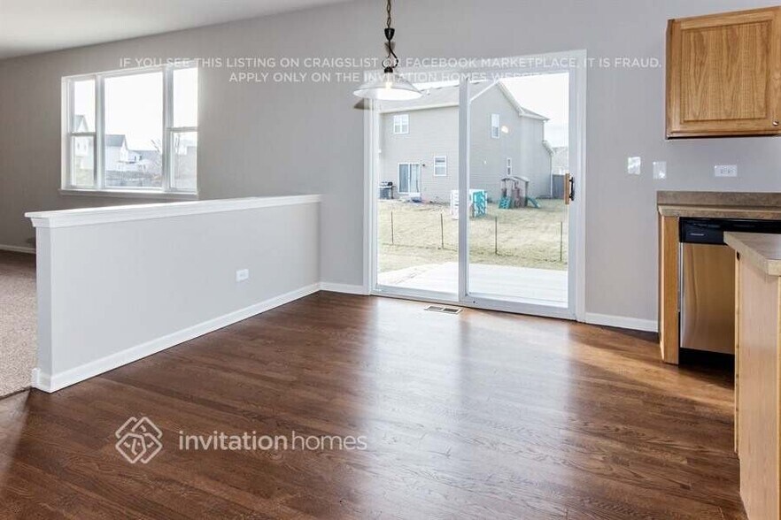 Building Photo - 1415 Baltz Dr