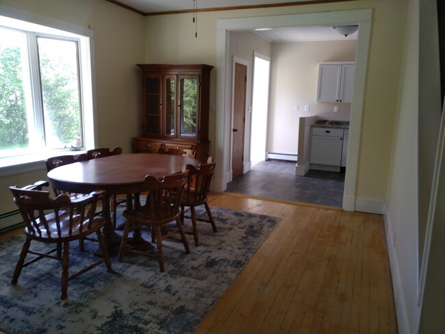 Dining area with Dining set - 301 5th Ave NW