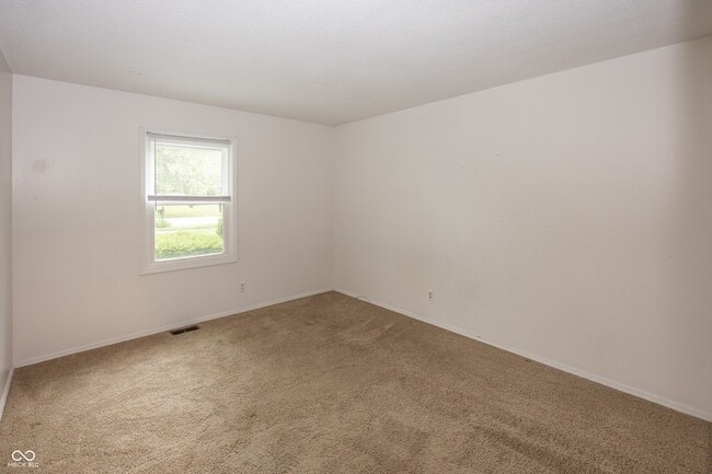 Building Photo - 124 Carlin Dr