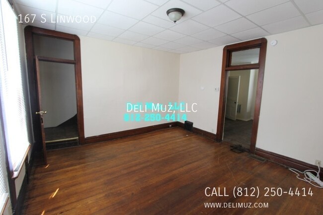 Building Photo - 1167 S Linwood Ave