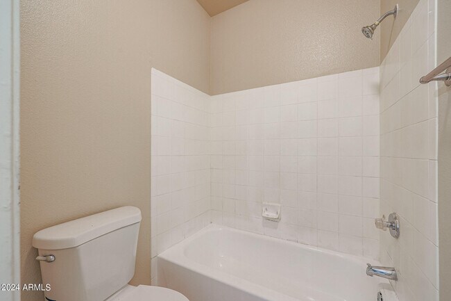 Building Photo - 17017 N 12th St