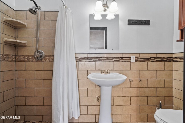 Building Photo - 3021 Orkney Rd