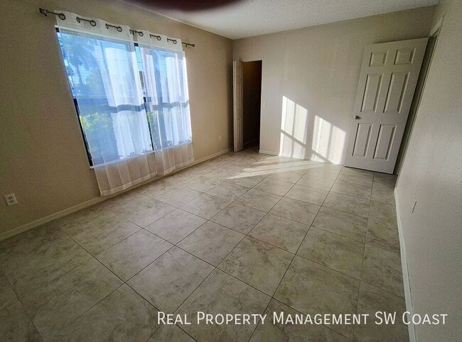 Building Photo - 12471 McGregor Blvd