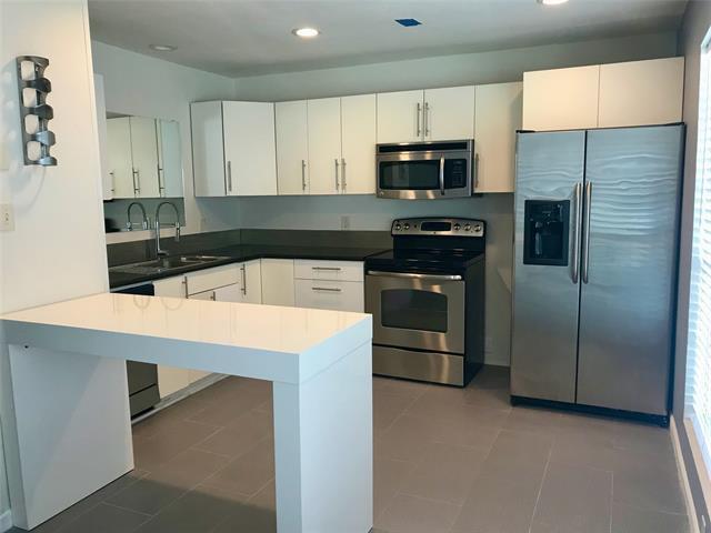 Building Photo - 9208 Sweetwater Dr