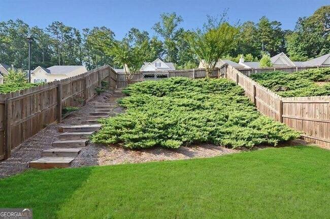 Building Photo - 307 Lakeside Ln