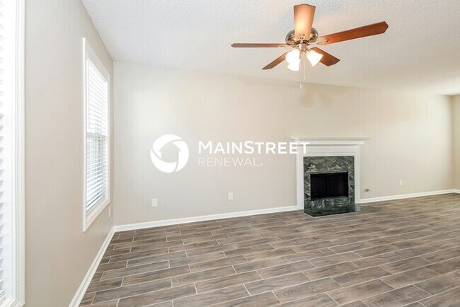 Building Photo - 3 Bedroom Pet-Friendly Home in AUSTELL, GA with Main Street Renewal