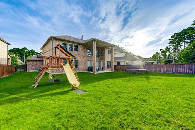 Building Photo - 4055 Woodland Meadow Dr