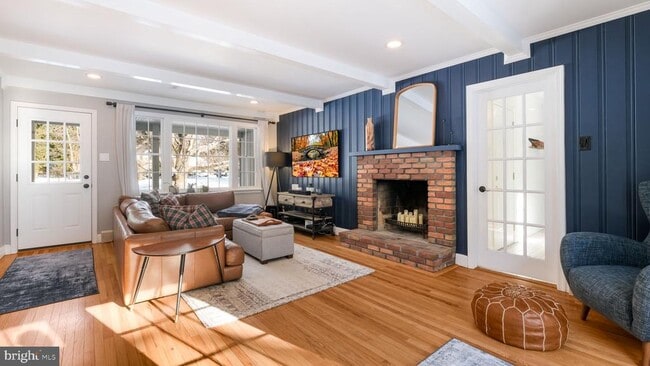 Building Photo - 154 Ash Way