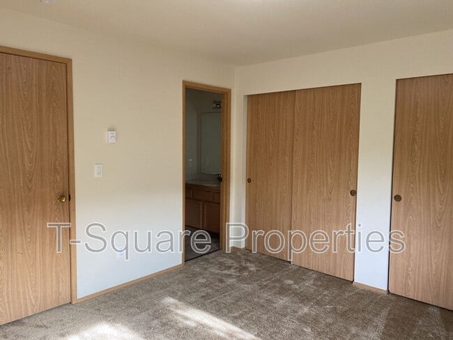 Building Photo - 7632 230th St SW