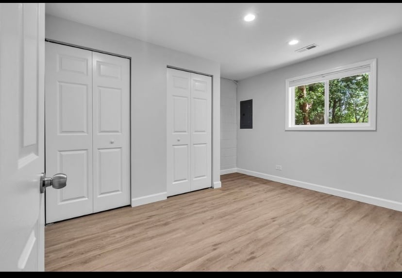 Building Photo - 1549 Revere Cir