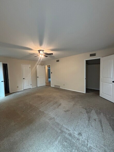 Building Photo - 1201 Scotland Ave