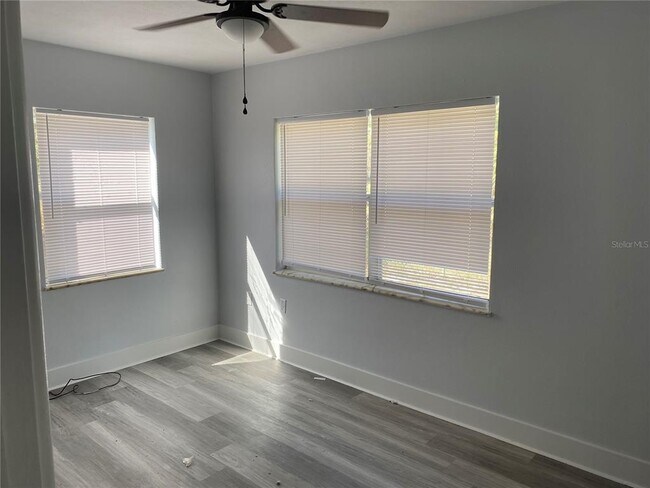 Building Photo - 410 Orange Ave