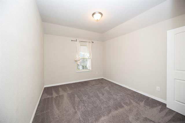 Building Photo - 1024 Mufasa Ln