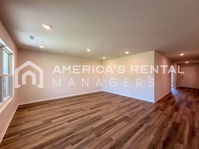 Building Photo - New Construction Home for Rent!