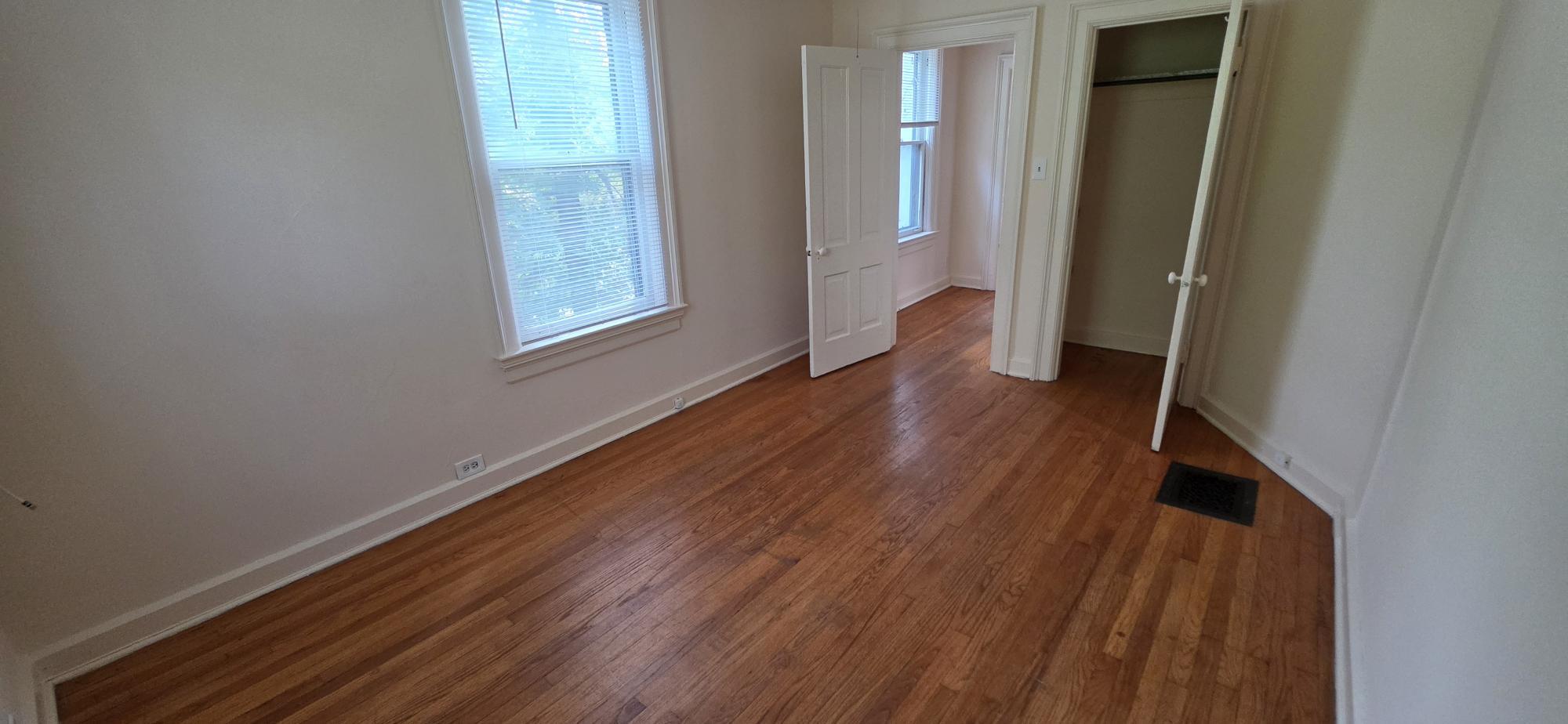 Building Photo - 611 Mulberry Pl