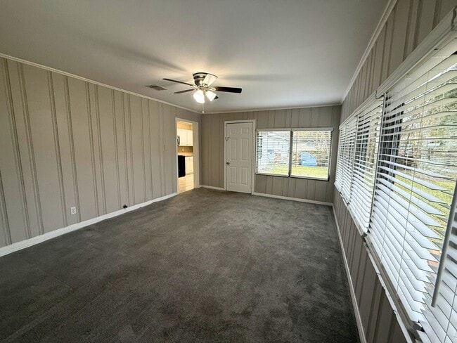 Building Photo - 5142 Balkin St