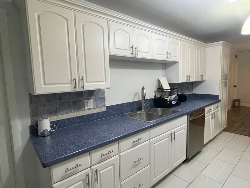 Building Photo - 3115 Marshall Dr