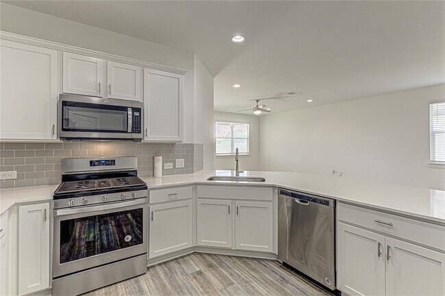 Building Photo - 301 Tequilana Pass