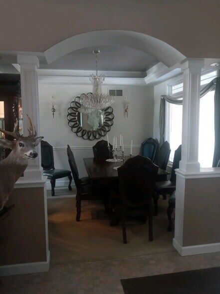 Building Photo - 2454 E Herbison Rd