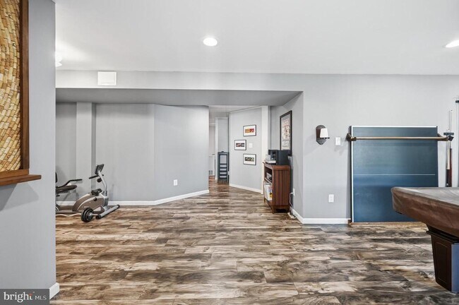 Building Photo - 753 Bonnie Ridge Dr NE