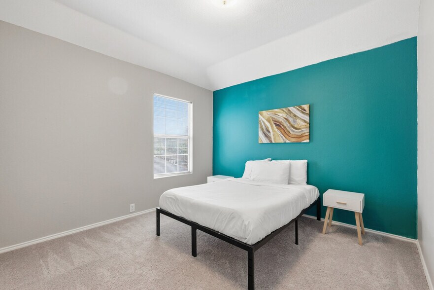 Building Photo - 9817 Preston Vineyard Dr