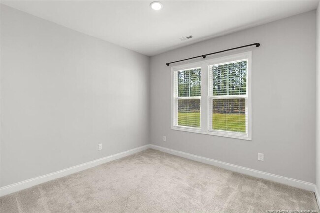 Building Photo - 153 Nairn St