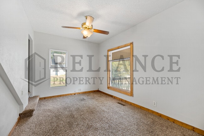 Building Photo - 421 N Meridian Ave