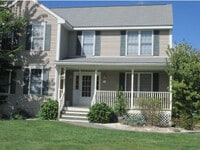 Building Photo - 2 Pine Bluff