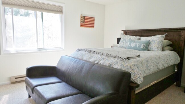 Building Photo - 58 Overlook Dr