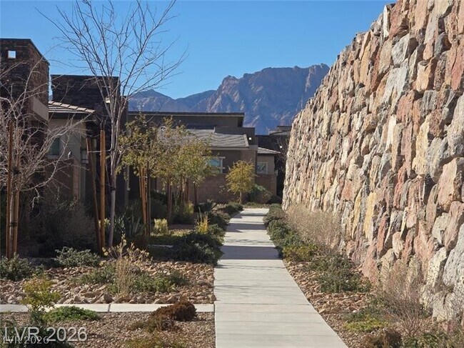 Building Photo - 905 Belleforte Ln