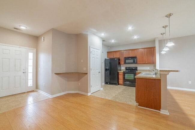 Building Photo - Available Soon!