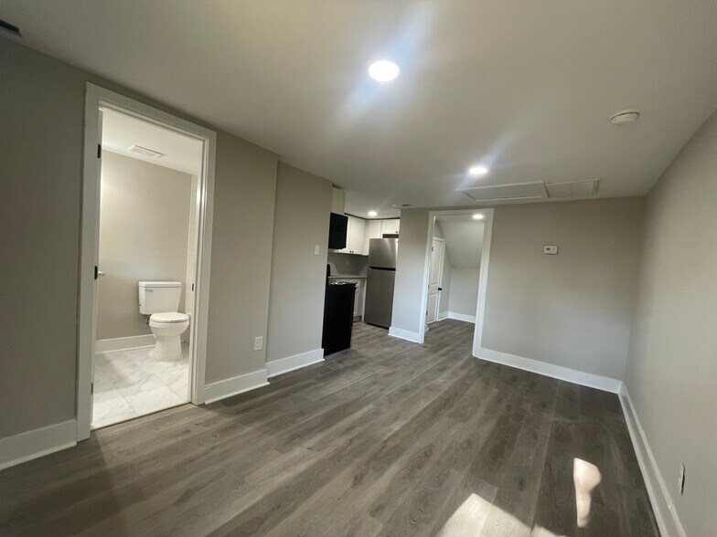 Building Photo - 3615 Stockton St