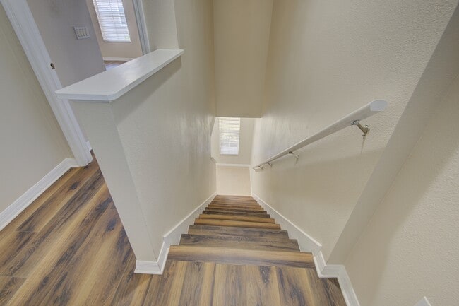 Building Photo - 2901 Ashford Park Pl