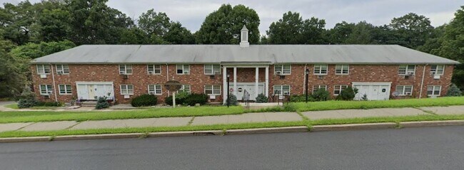 Primary Photo - 280 E Main St