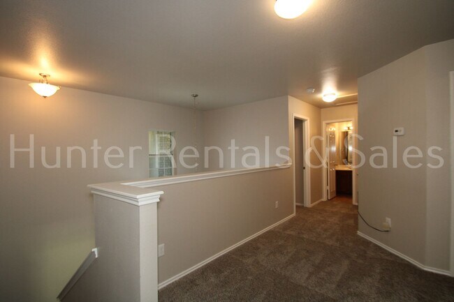 Building Photo - Beautiful Home in Sought-After Harker Heig...