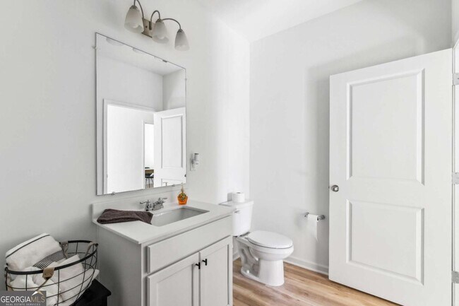 Building Photo - 1646 Salinger Ct