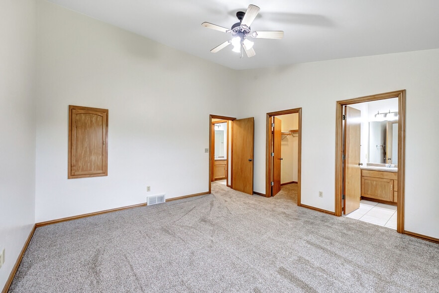 Building Photo - 212 Cavil Way