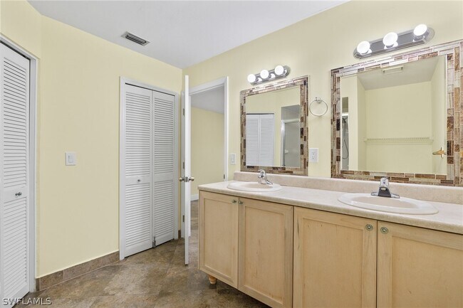 Building Photo - 3212 SE 1st Ct