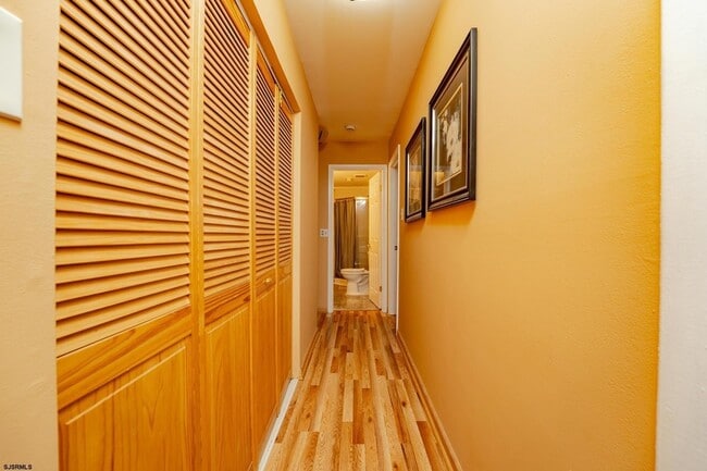 Building Photo - 254 Vail Ct