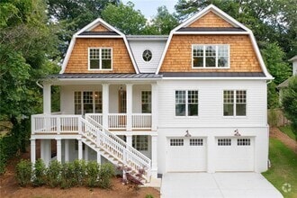Building Photo - 2717 Skyland Dr NE