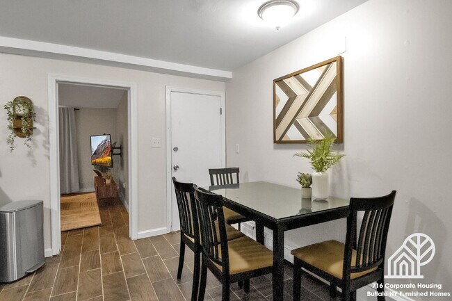 Building Photo - Furnished 2-Bedroom Apartment Minutes from Highmark Stadium