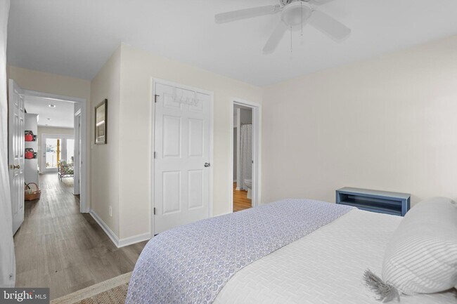 Building Photo - 638 Marlborough Point Rd