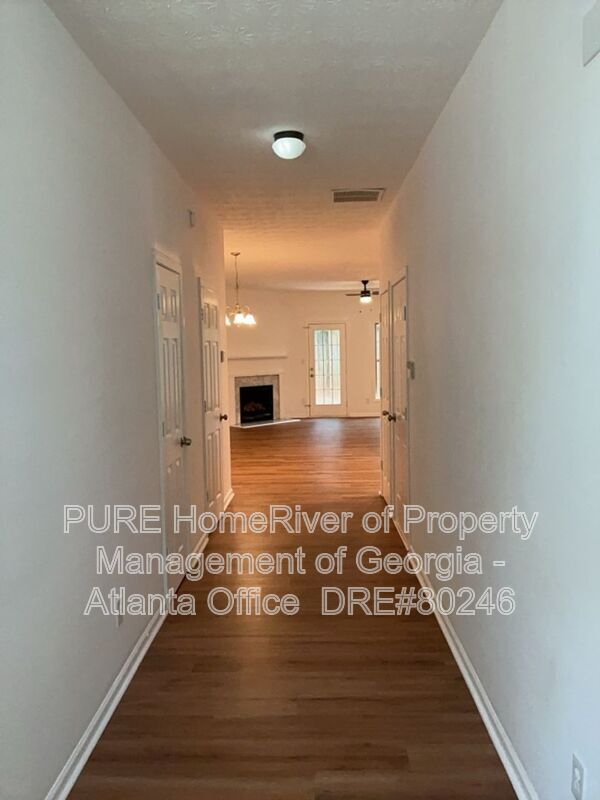 Building Photo - 768 Brookside Parc Ln
