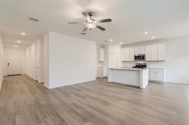 Building Photo - 1205 Gladespring Ln