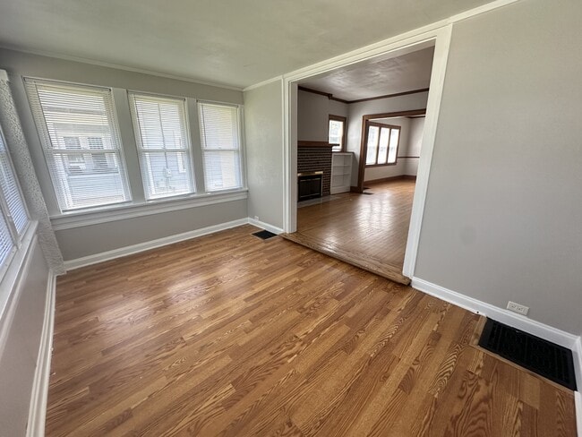 Building Photo - 2108 Oxford St