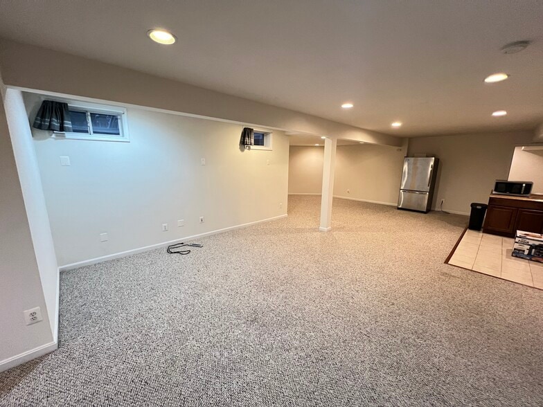 Building Photo - 10623 Red Wine Ct