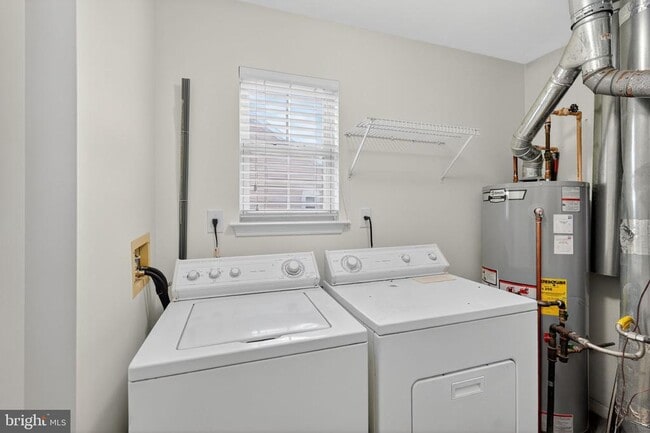 Building Photo - 1404 Wharton Rd