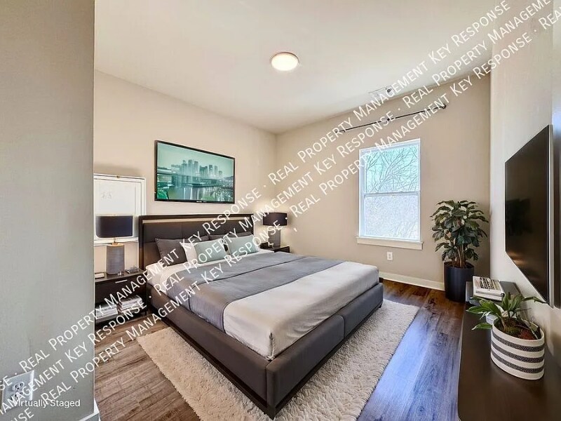 Building Photo - 3619 Hydes Ferry Rd