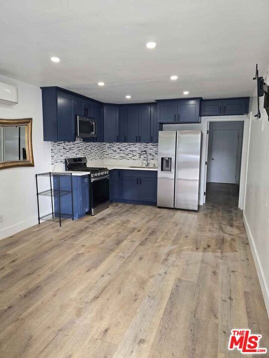 Building Photo - 14123 Califa St