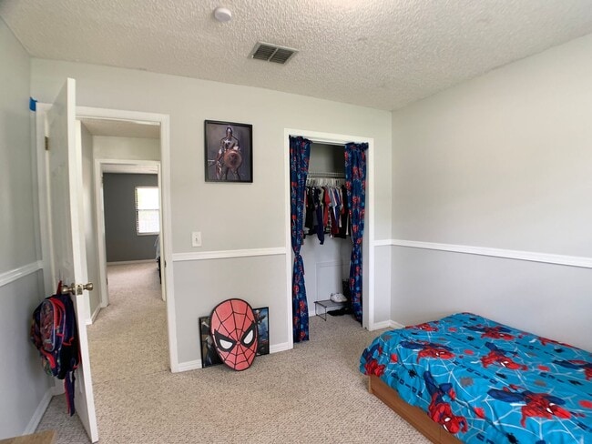 Building Photo - 3149 Lakeside Villa Rd